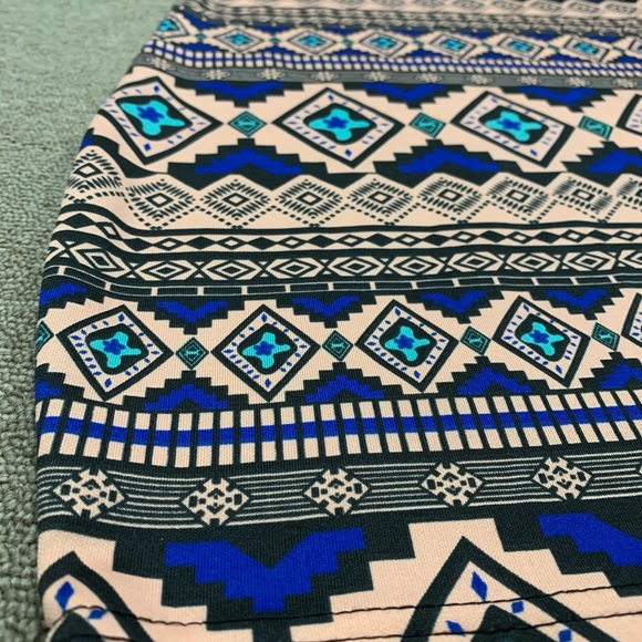 She’s Cool Aztec Print Design Bodycon Dress Size S - Picture 3 of 4